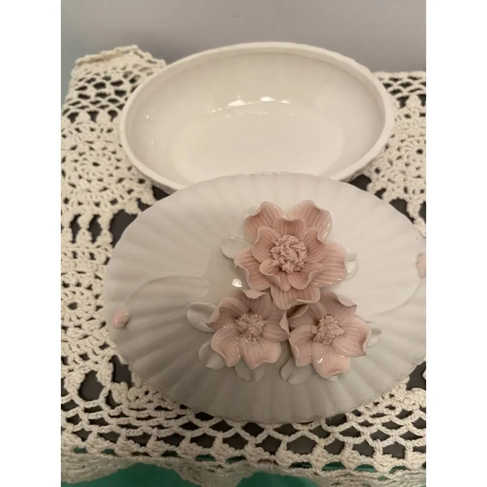 Vintage Trinket Box / Jewelry‎ Box Chase Japan Porcelain Pink Rose Lid. 6 Inches